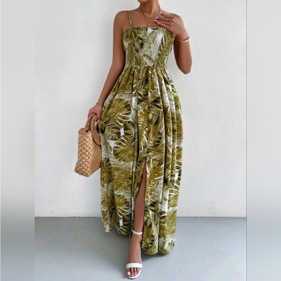 zeasty tropical palm print maxi dress with smocked bodice and slit. NEW Large - Picture 6 of 15